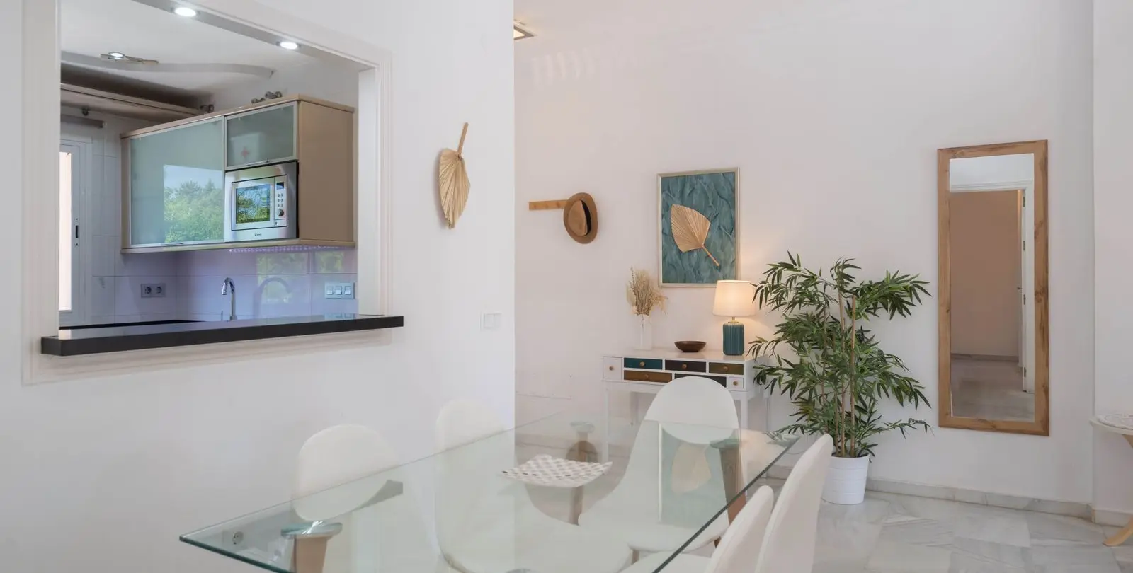 Sale of middle floor apartment in Carib Playa 6