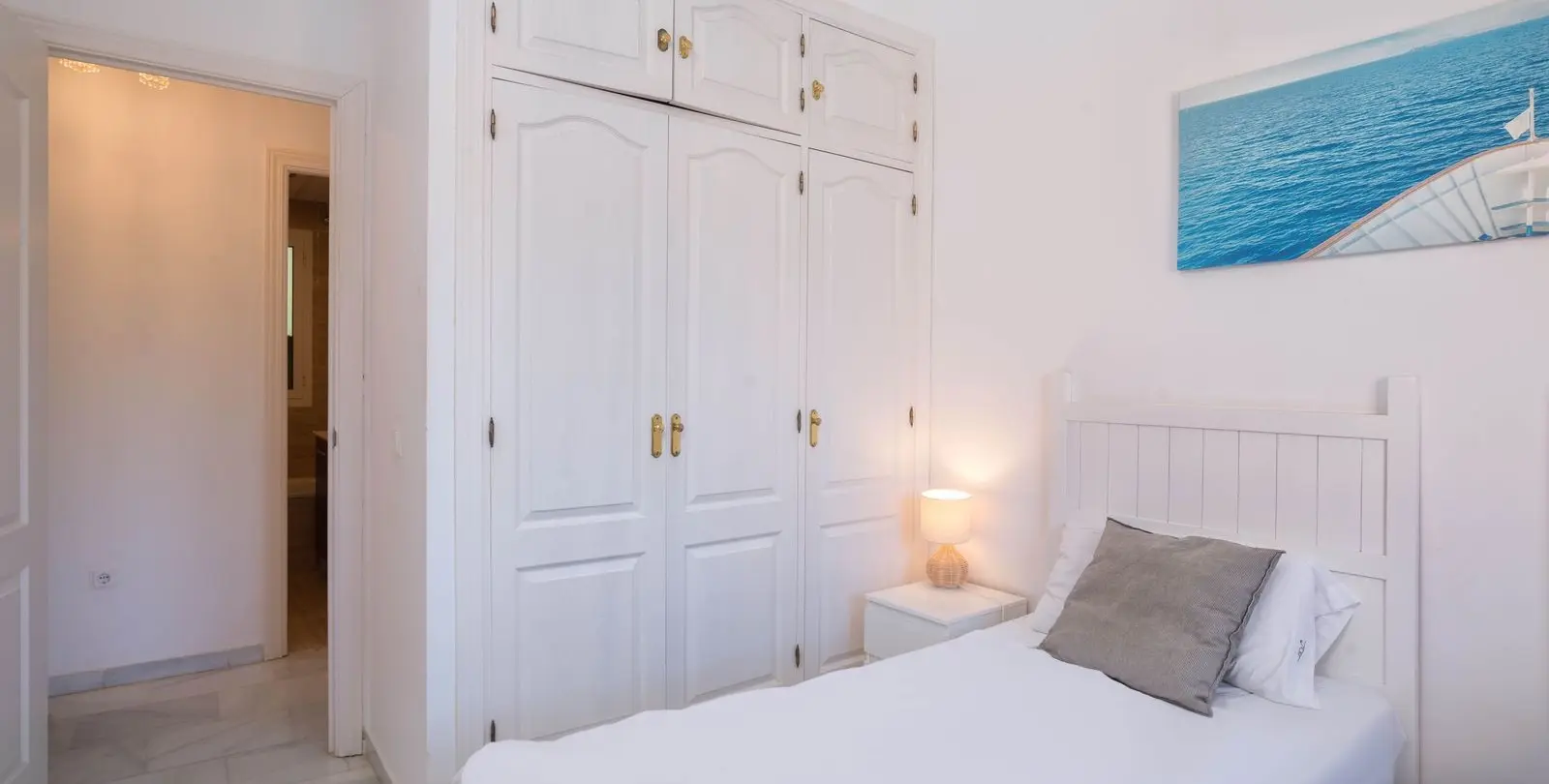 Sale of middle floor apartment in Carib Playa 17