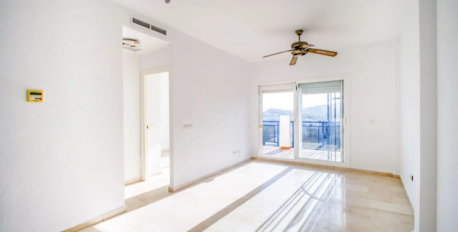 Sale of penthouse in Torrequebrada 3