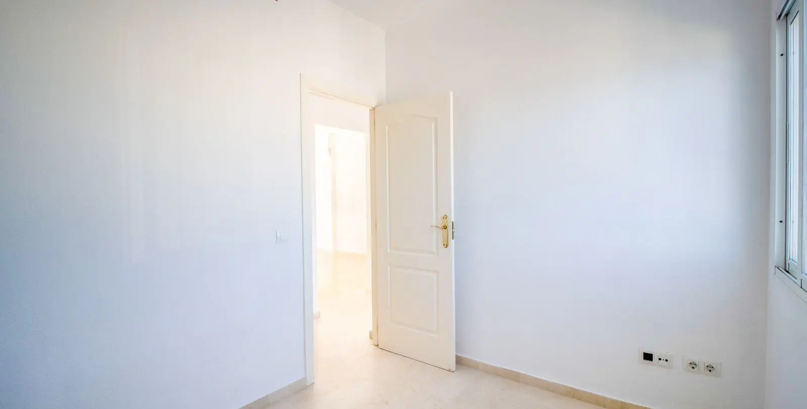 Sale of penthouse in Torrequebrada 12