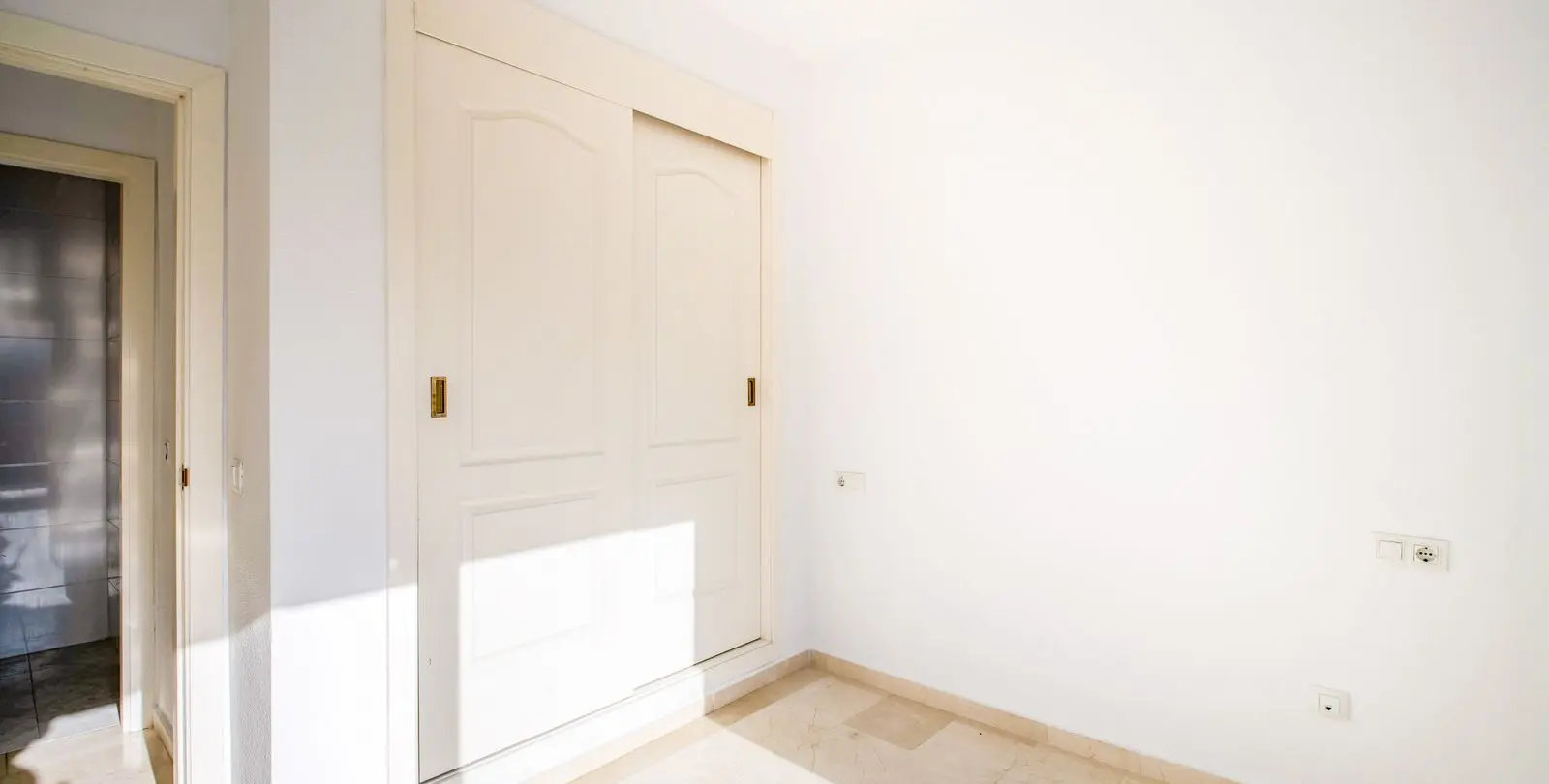 Sale of penthouse in Torrequebrada 15
