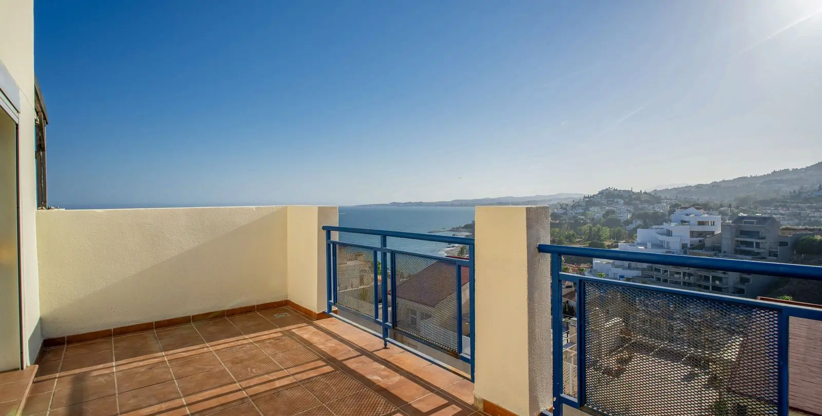 Sale of penthouse in Torrequebrada 20