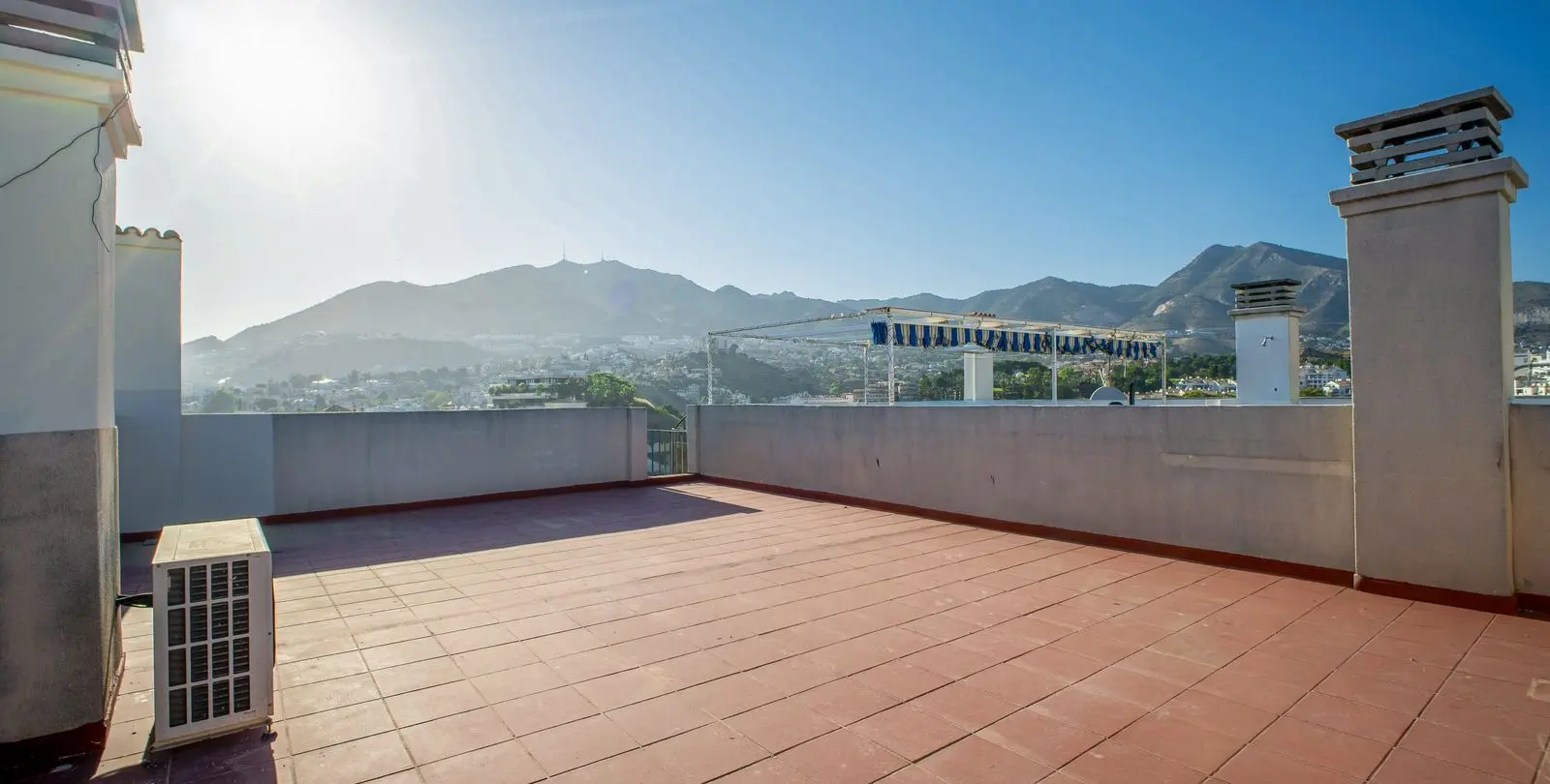Sale of penthouse in Torrequebrada 24