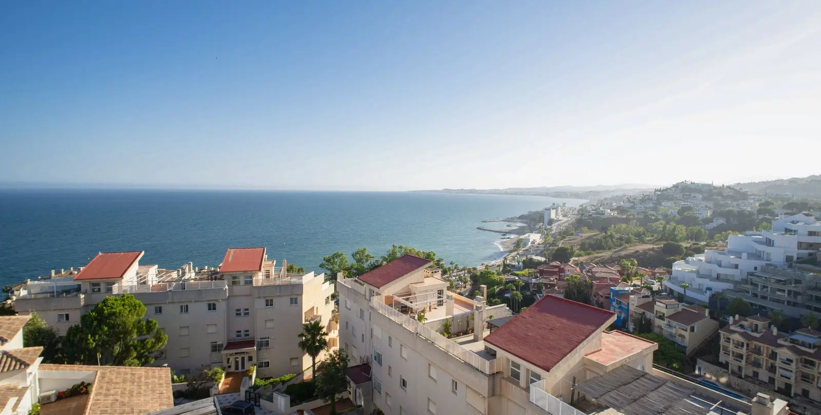 Sale of penthouse in Torrequebrada 25