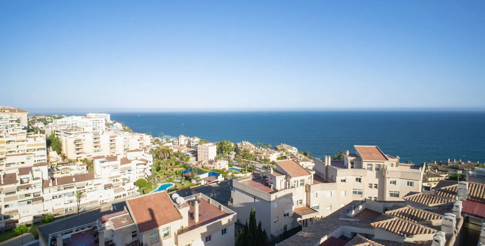 Sale of penthouse in Torrequebrada 26