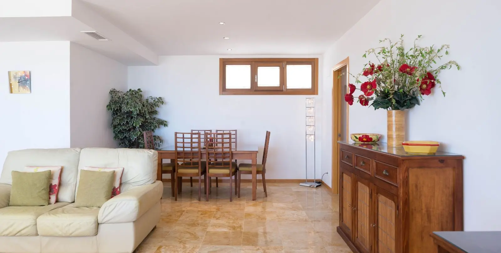 Sale of middle floor apartment in Altos de los Monteros 7