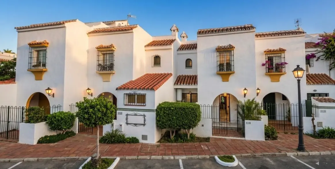 Venta de casa pareada en Casares Playa 1