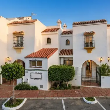 Venta de casa pareada en Casares Playa