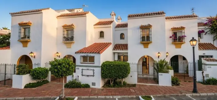 Venta de casa pareada en Casares Playa 0
