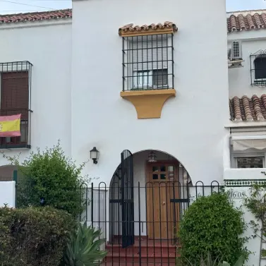 Venta de casa pareada en Casares Playa