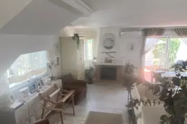 Image 4 thumb