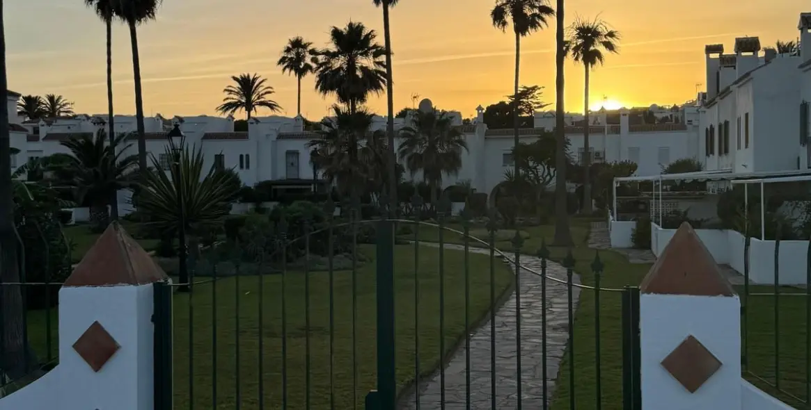 Venta de casa pareada en Casares Playa 17