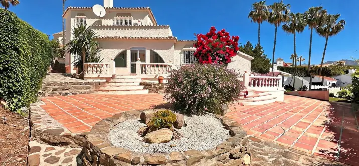 Venta de villa independiente en Mijas Costa 0