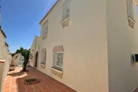 Image 9 thumb