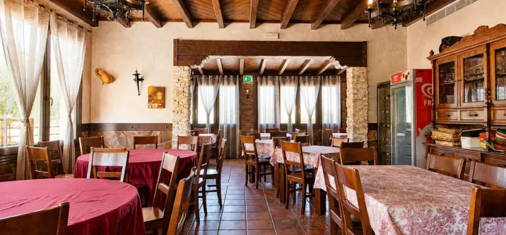 Long-term rent of restaurant in Estepona 1