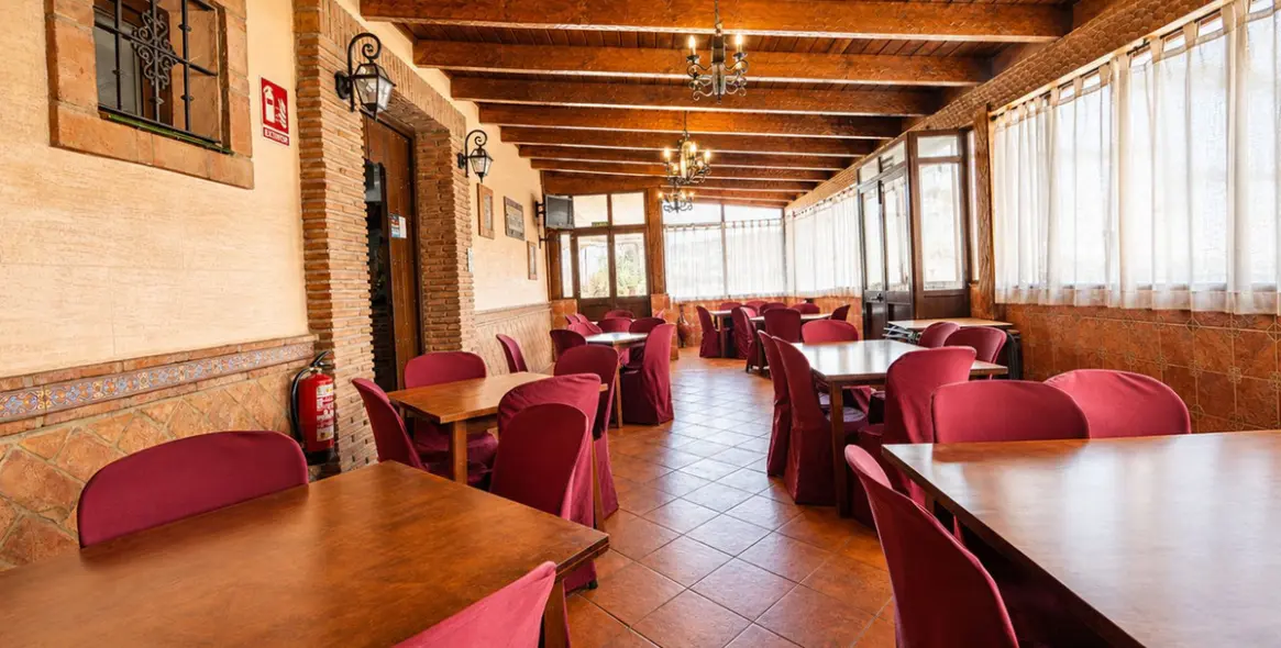 Long-term rent of restaurant in Estepona 4