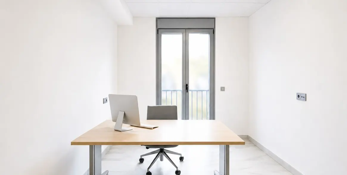 Long-term rent of office in San Pedro de Alcántara 3