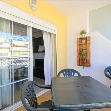 Venta de apartamento en planta media en Rincón de la Victoria