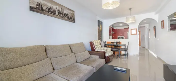 Venta de apartamento en planta media en Rincón de la Victoria 4