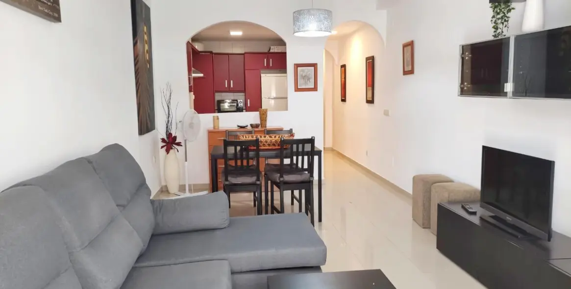 Venta de apartamento en planta media en Rincón de la Victoria 6