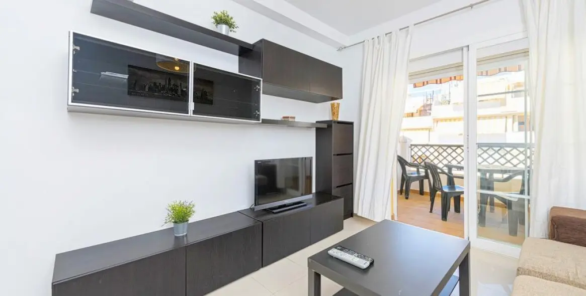 Venta de apartamento en planta media en Rincón de la Victoria 7