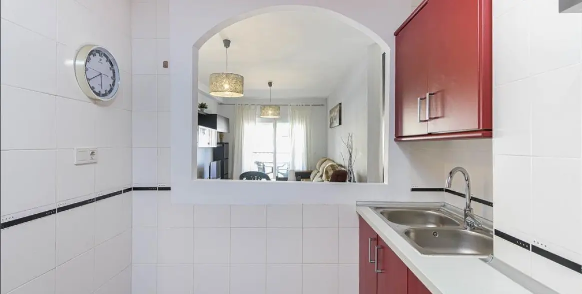 Venta de apartamento en planta media en Rincón de la Victoria 19