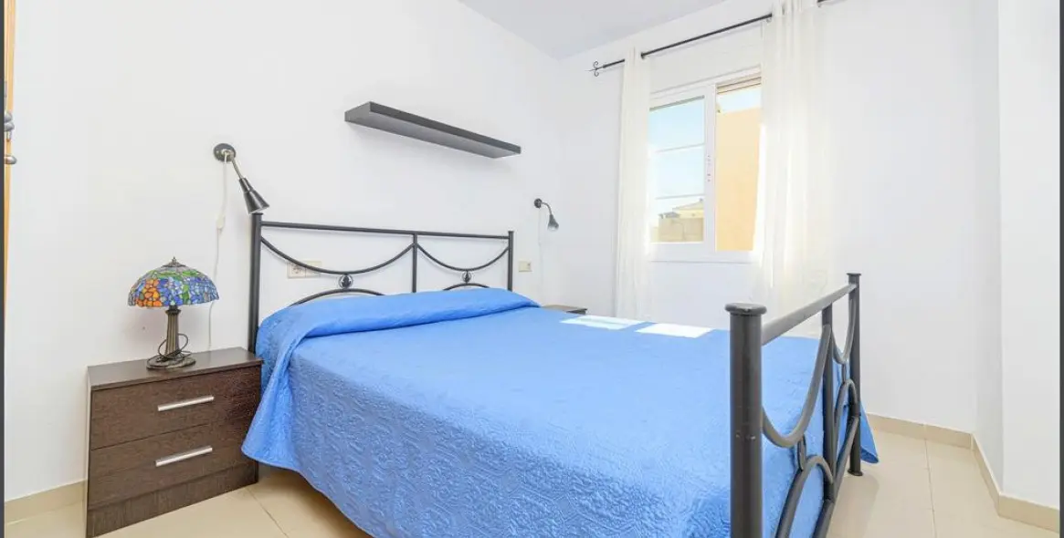 Venta de apartamento en planta media en Rincón de la Victoria 24