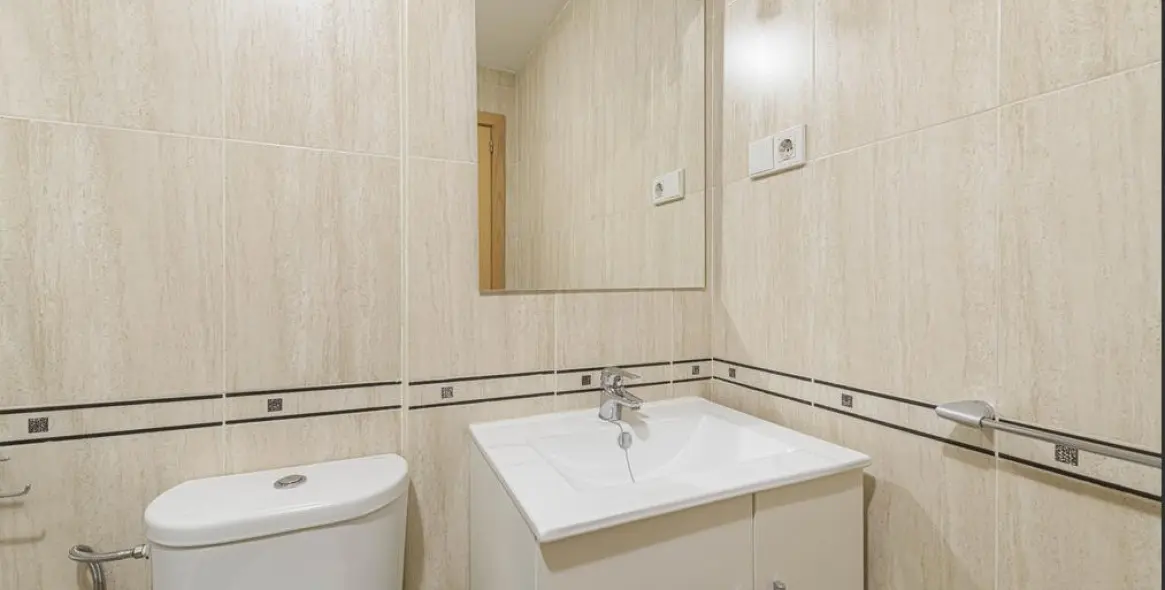 Venta de apartamento en planta media en Rincón de la Victoria 30