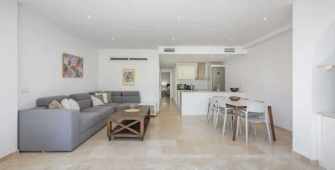 Venta de apartamento en planta baja en The Golden Mile 2