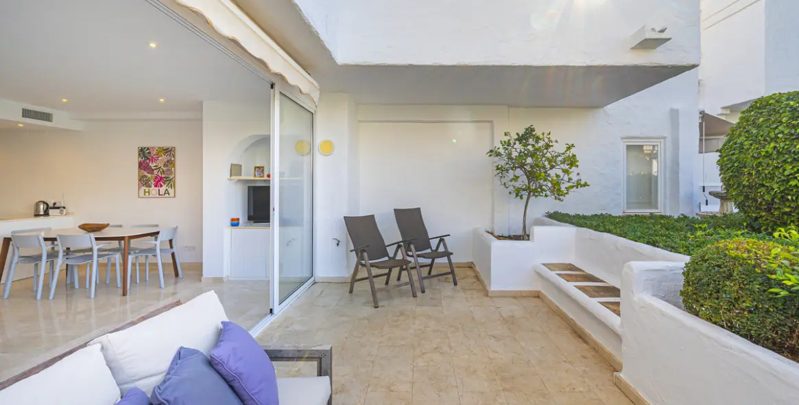 Venta de apartamento en planta baja en The Golden Mile 38