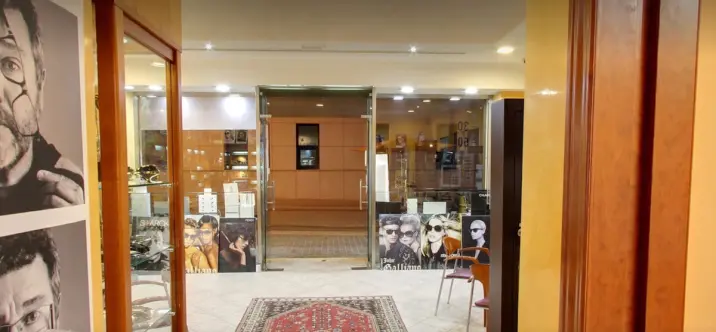 Long-term rent of office in Puerto Banús 2