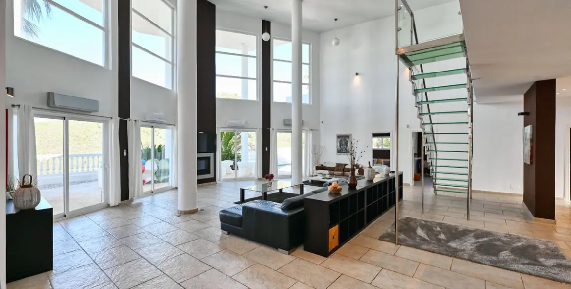 Sale of detached villa in Algarrobo 7