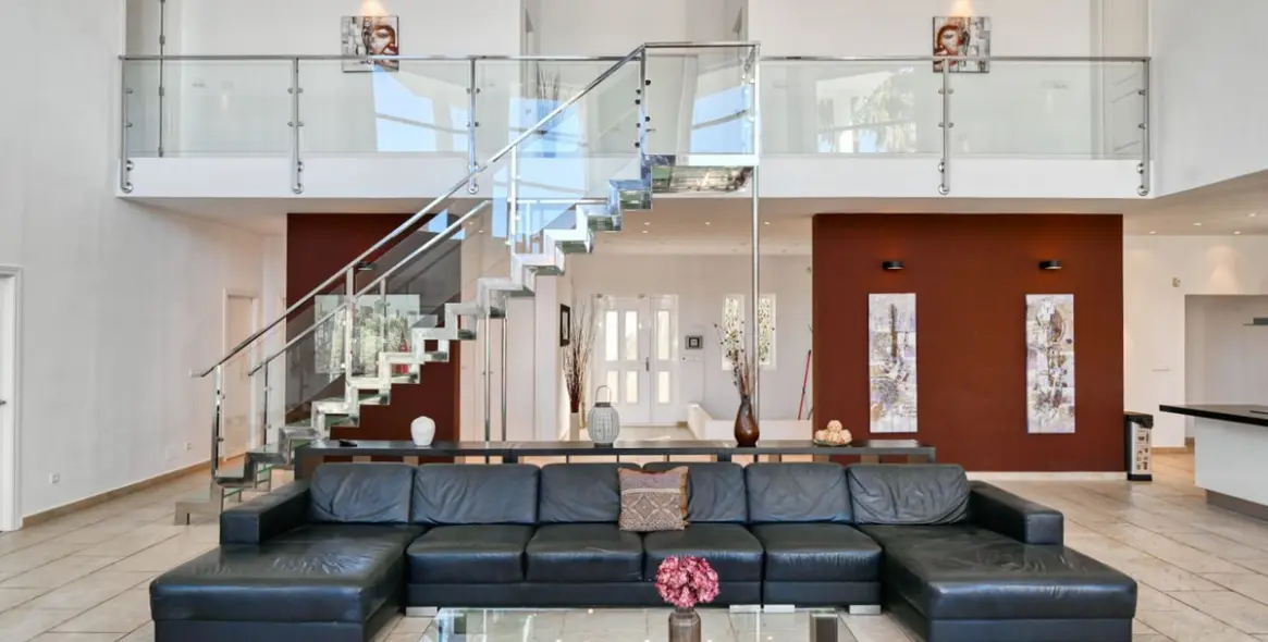 Sale of detached villa in Algarrobo 14