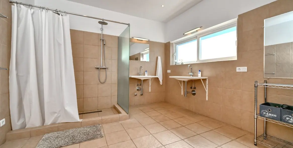 Sale of detached villa in Algarrobo 17