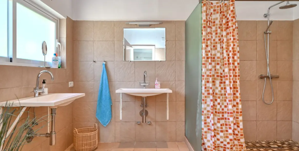Sale of detached villa in Algarrobo 21