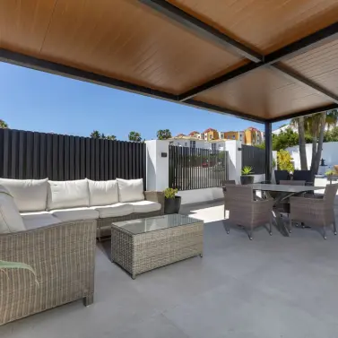 Продажа  отдельно стоящей виллы в Estepona