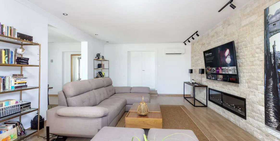 Продажа  отдельно стоящей виллы в Estepona 38