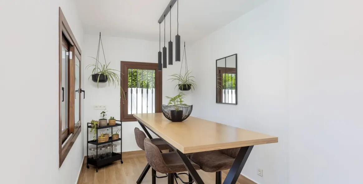 Продажа  отдельно стоящей виллы в Estepona 40