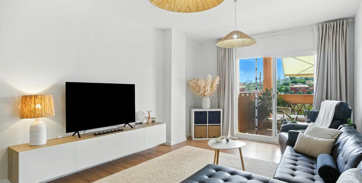 Продажа апартаментов на среднем этаже в Reserva de Marbella 2
