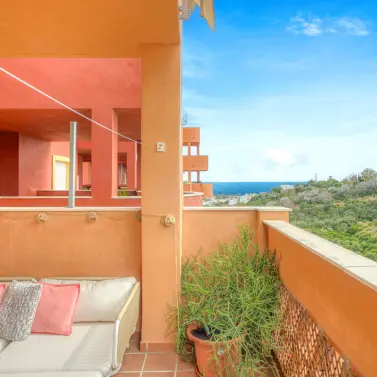Продажа апартаментов на среднем этаже в Reserva de Marbella