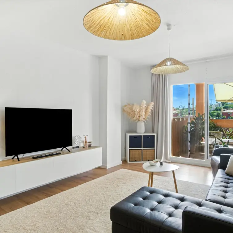 Sale of middle floor apartment in Reserva de Marbella