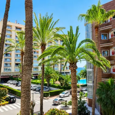 Продажа апартаментов на среднем этаже в Torremolinos Centro