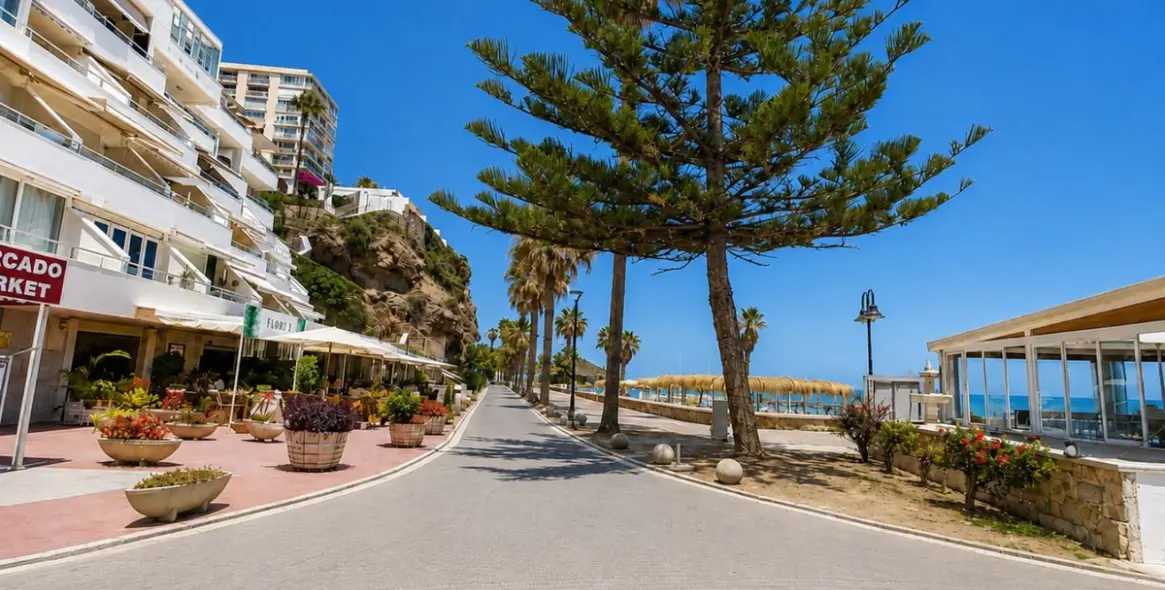 Sale of middle floor apartment in Torremolinos Centro 8