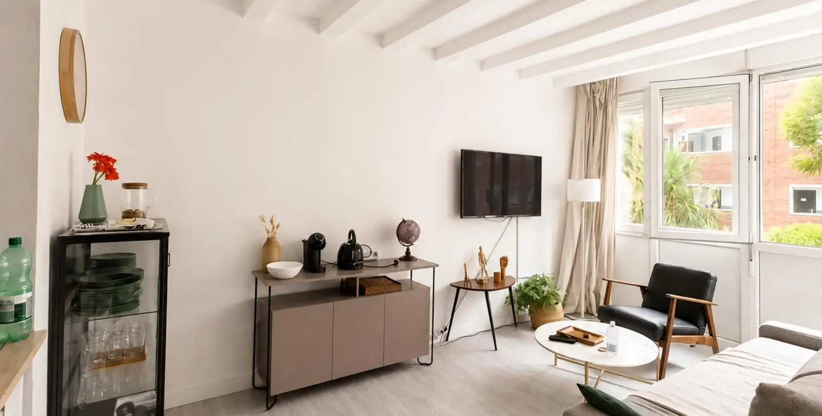 Sale of middle floor apartment in Torremolinos Centro 5