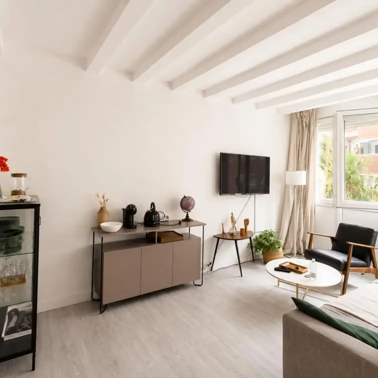Sale of middle floor apartment in Torremolinos Centro