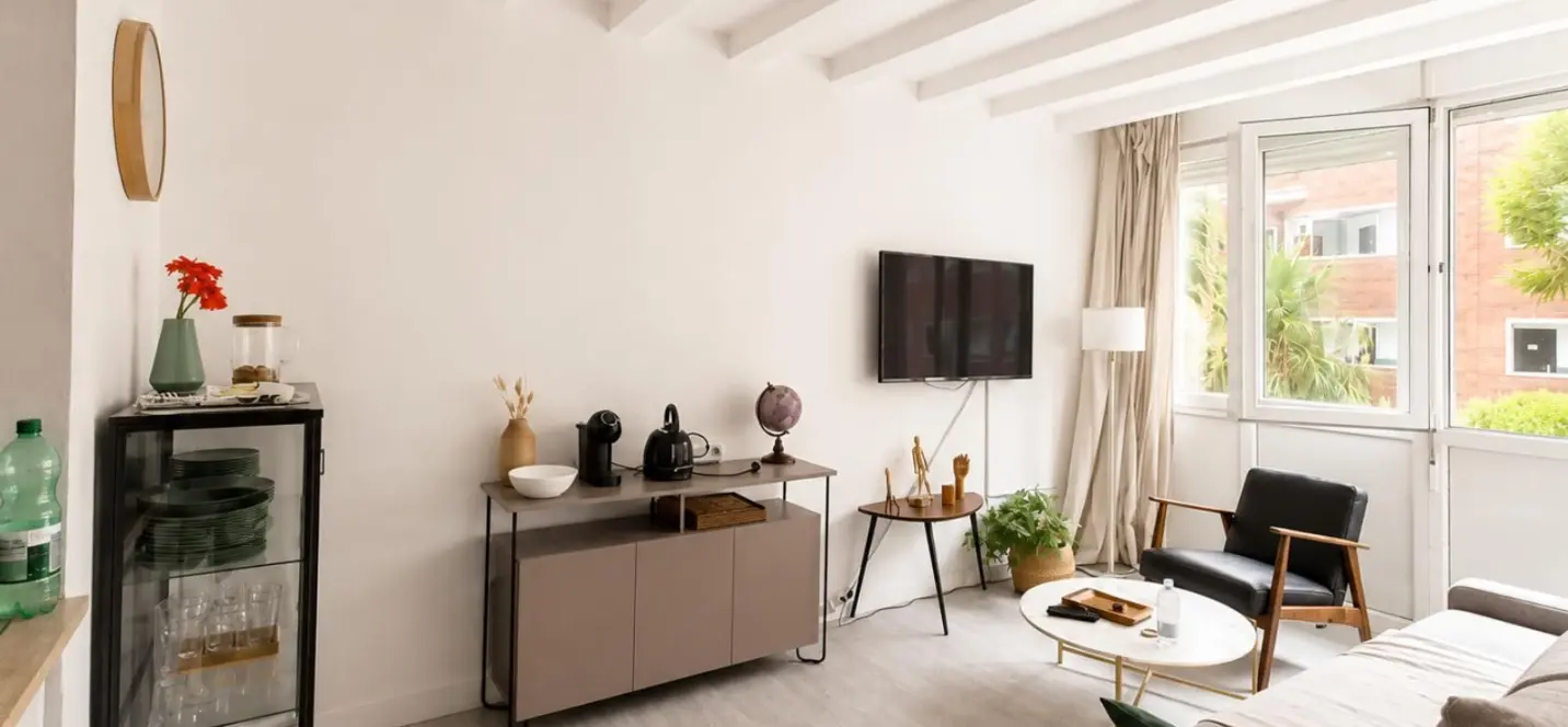 Sale of middle floor apartment in Torremolinos Centro 4