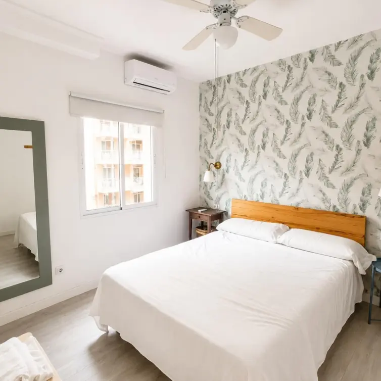 Sale of middle floor apartment in Torremolinos Centro