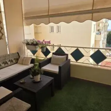 Venta de apartamento en planta media en El Rosario