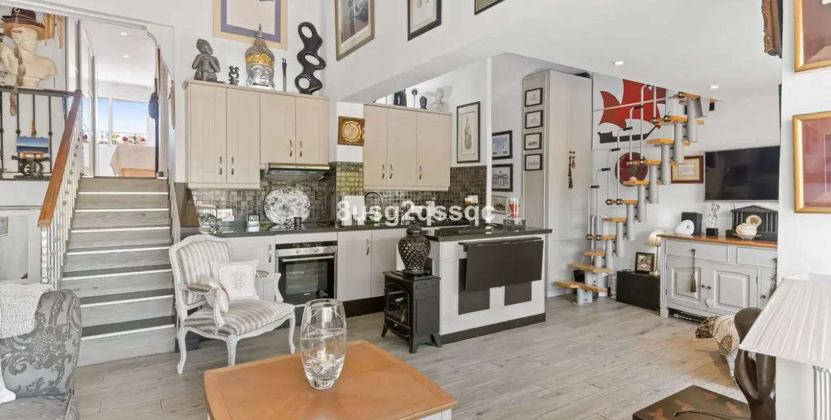 Sale of penthouse duplex in Estepona 5