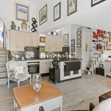 Продажа двухуровневого пентхауса в Estepona